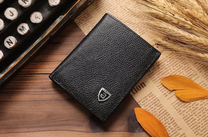 Denarnica kot del moškega stila